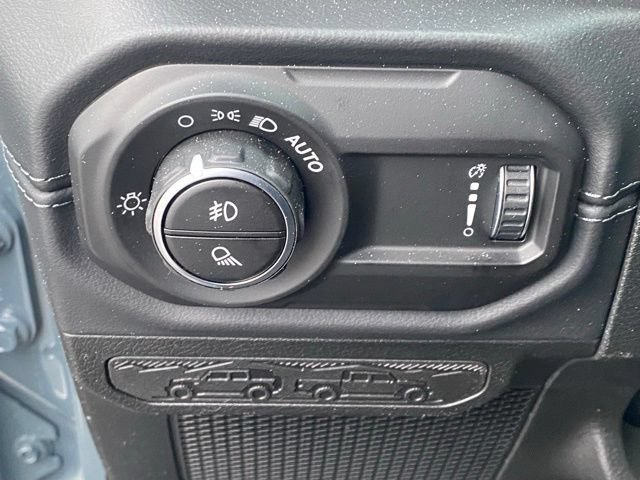 New 2026 Jeep Gladiator Mojave w/ Safety Group AWD/4WD image 25