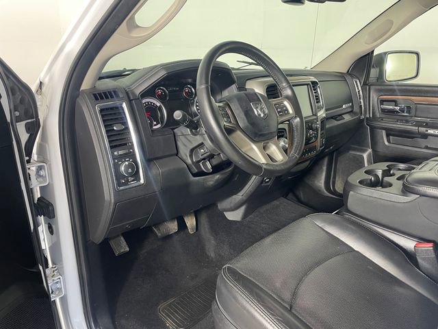 Used 2017 RAM 1500 Laramie w/ Convenience Group AWD/4WD image 3