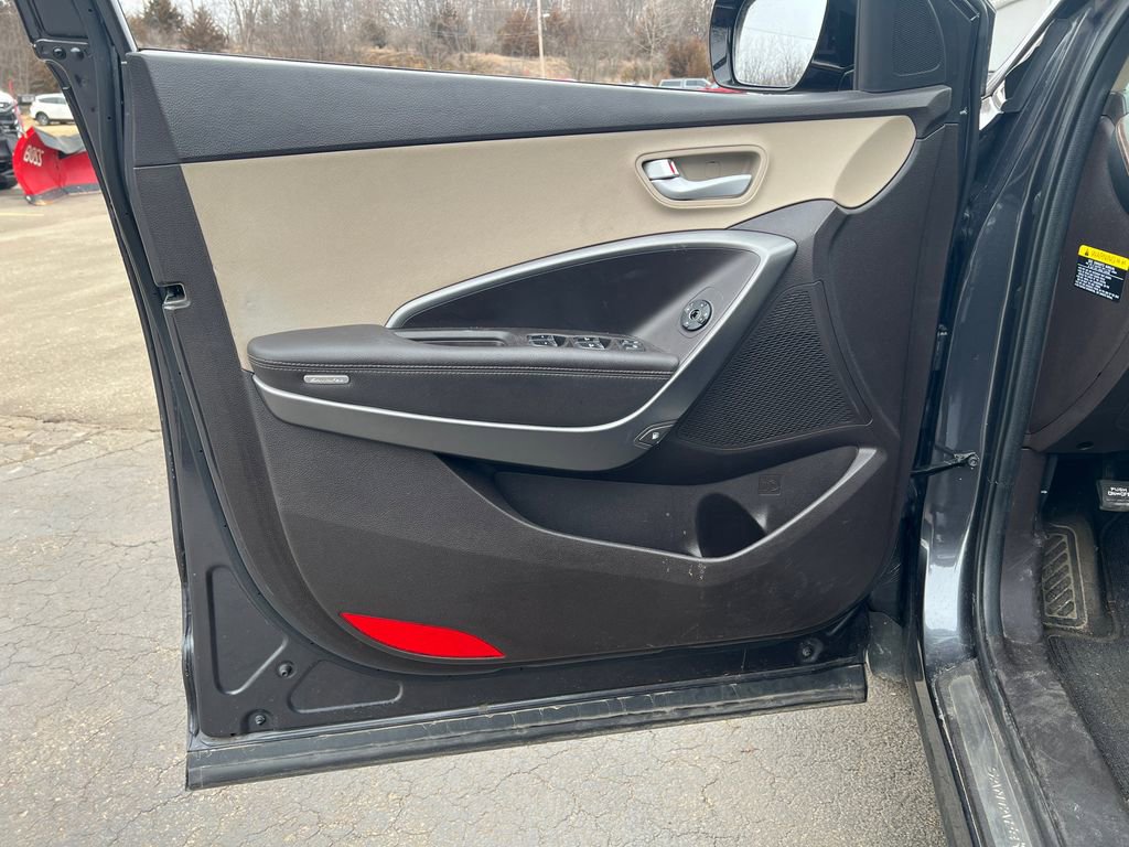 Used 2018 Hyundai Santa Fe Sport image 11