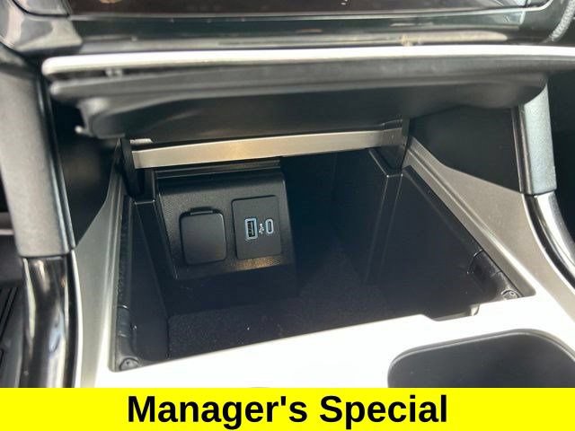 Used 2022 Ford Explorer ST-Line w/ Class IV Trailer Tow Package AWD/4WD image 34