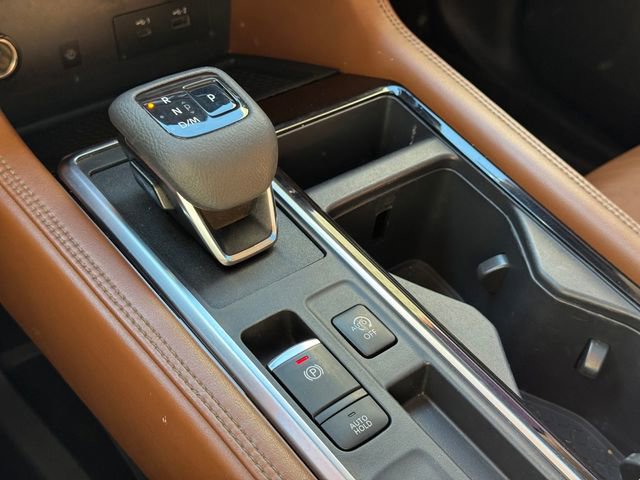 Used 2022 Nissan Pathfinder Platinum w/ Cargo Package image 23