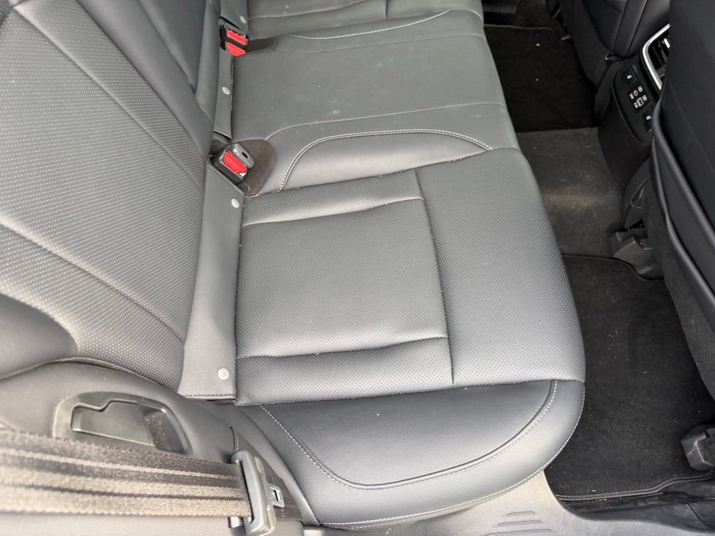 Used 2023 Subaru Outback Touring AWD/4WD image 18