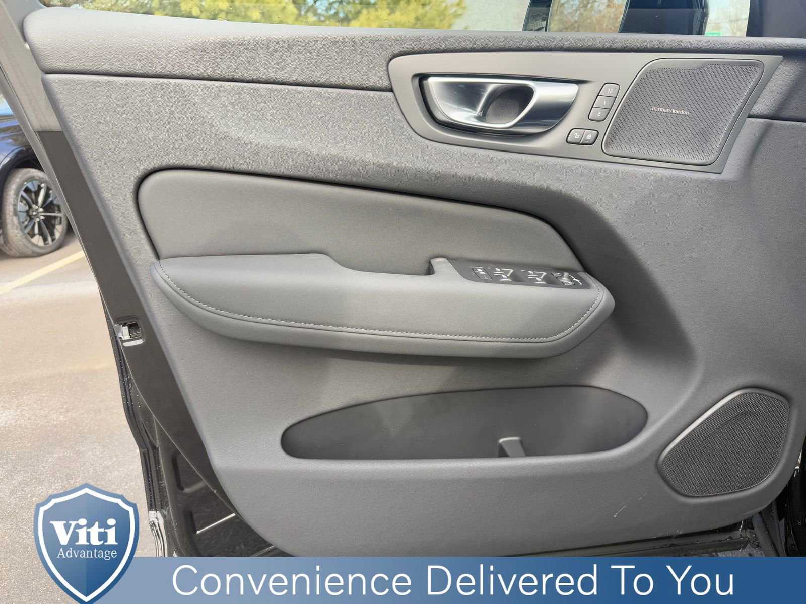 New 2026 Volvo XC60 T8 Ultra w/ Protection Package Premier AWD/4WD image 11