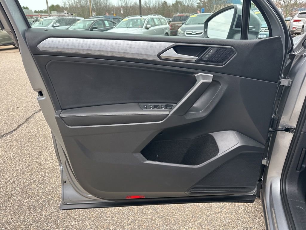 Used 2024 Volkswagen Tiguan S image 13