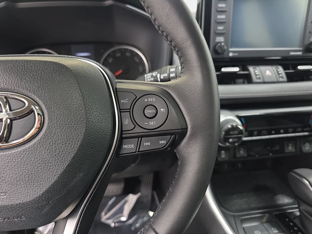 Used 2021 Toyota RAV4 XLE Premium AWD/4WD image 18