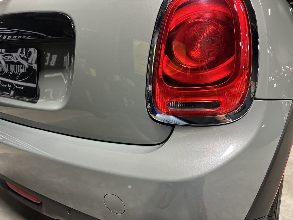 Used 2019 MINI Cooper 2-Door Hardtop w/ Storage Package image 36