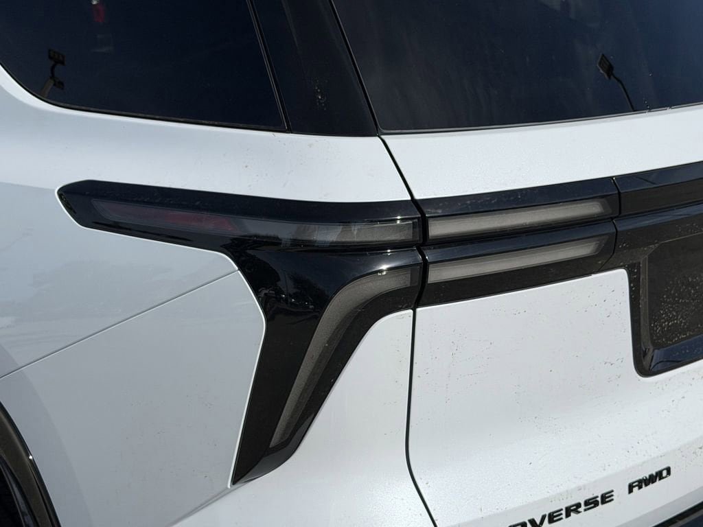 New 2026 Chevrolet Traverse RS w/ LPO, Floor Liner Package image 9