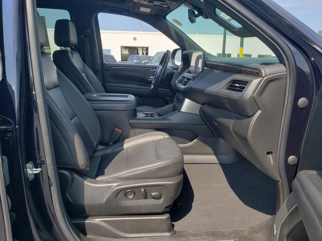 Used 2022 Chevrolet Tahoe LT w/ LT Signature Package image 23