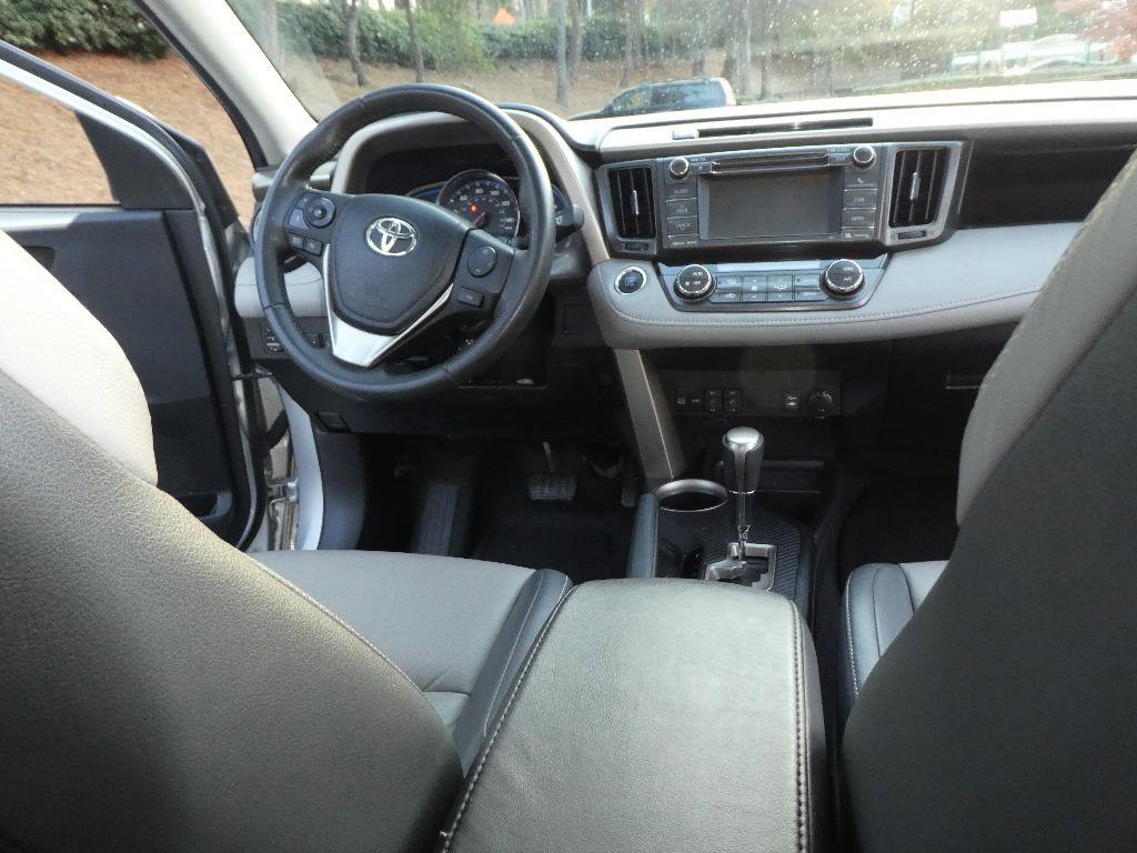 Used 2013 Toyota RAV4 Limited image 11