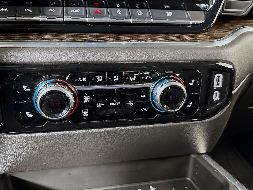 Used 2024 GMC Sierra 1500 Elevation w/ Elevation Premium Package AWD/4WD image 19