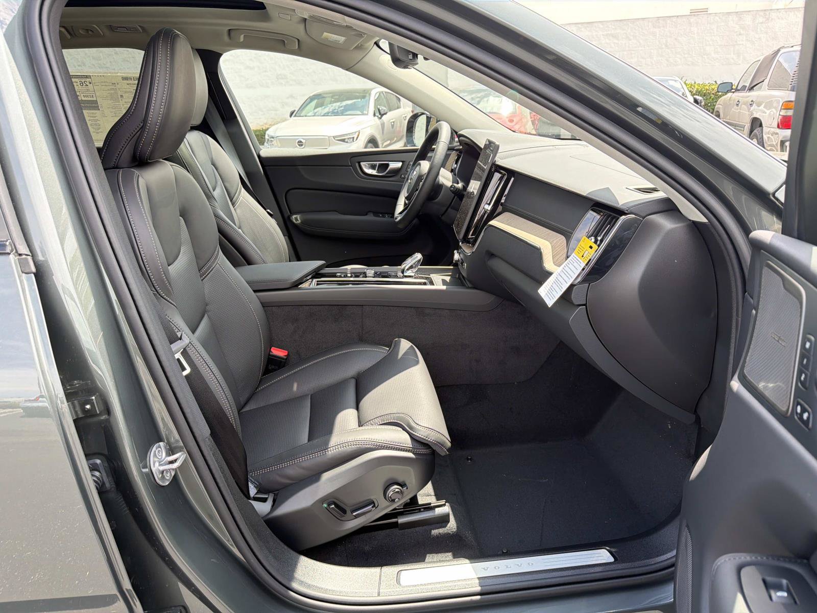 New 2027 Volvo XC60 B5 Ultra AWD/4WD image 20