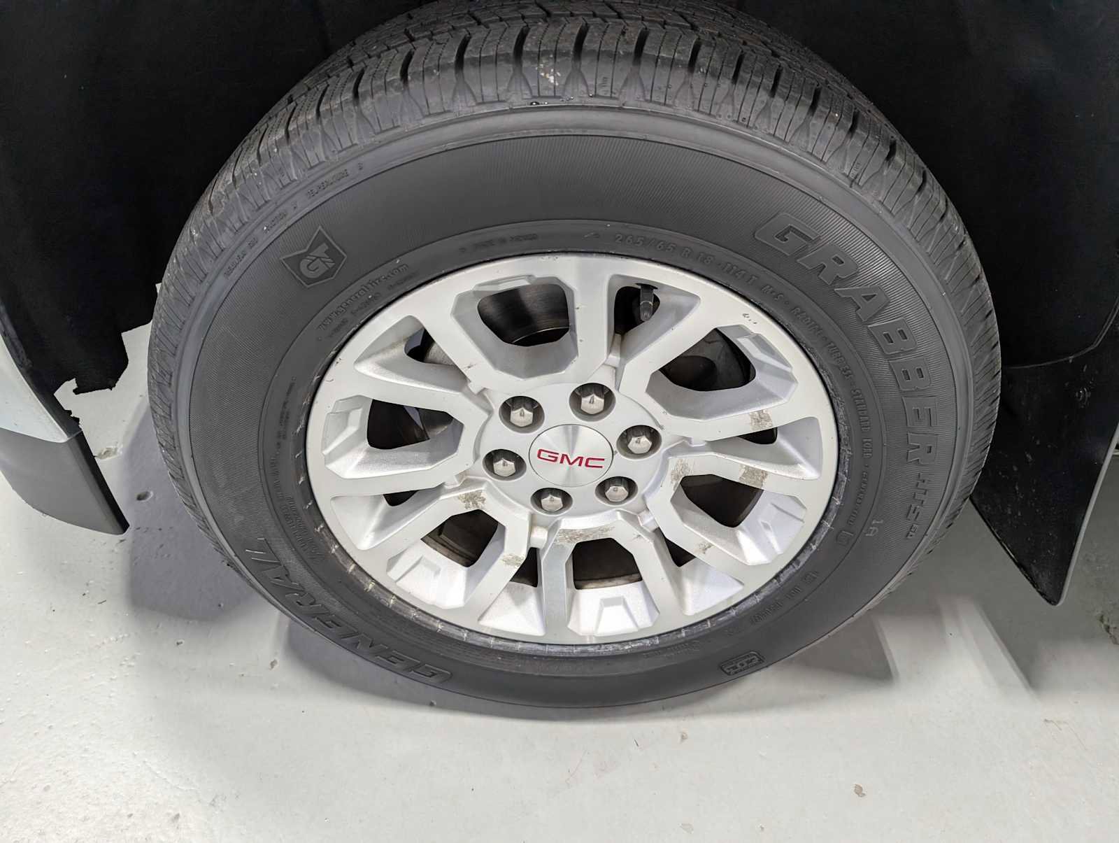 Used 2018 GMC Sierra 1500 SLE w/ SLE Value Package image 3