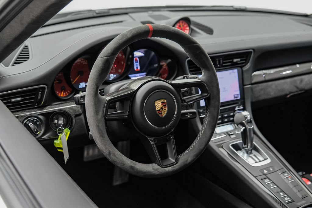 Used 2018 Porsche 911 GT2 RS RWD image 14