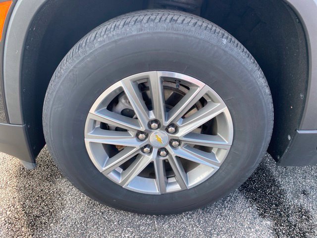 Used 2023 Chevrolet Traverse LT AWD/4WD image 9