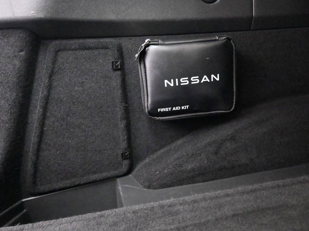 Used 2023 Nissan Rogue SV image 27