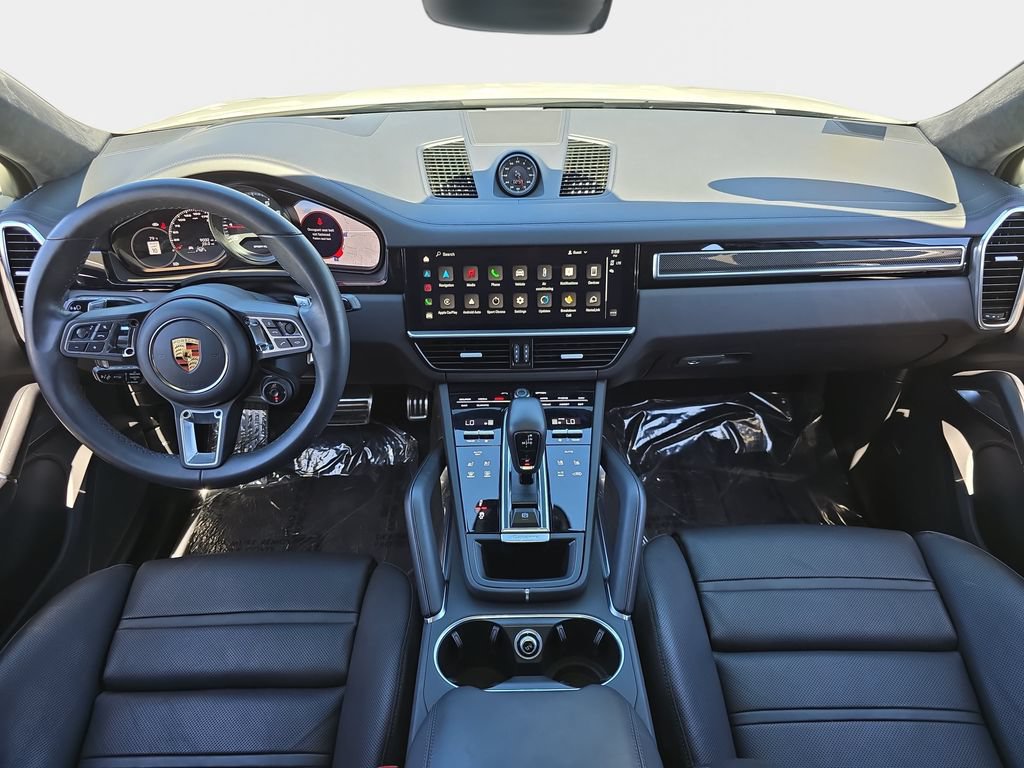 Used 2023 Porsche Cayenne Turbo AWD/4WD image 10