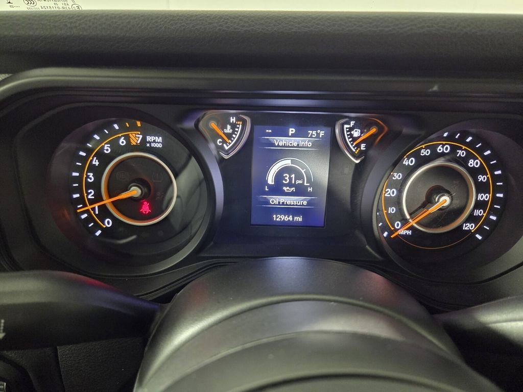 Certified 2025 Jeep Gladiator Sport AWD/4WD image 17