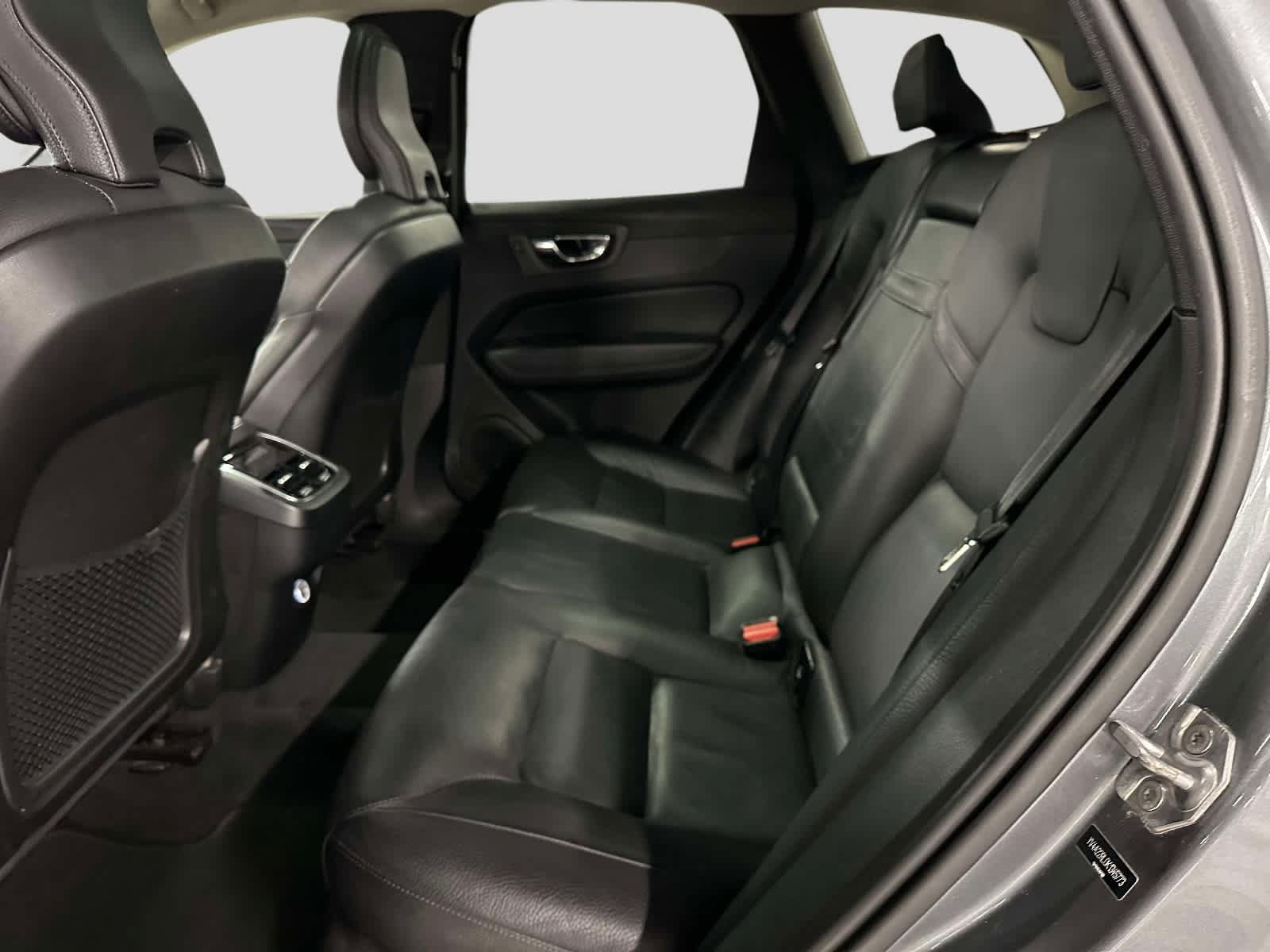 Used 2019 Volvo XC60 T6 Inscription AWD/4WD image 12