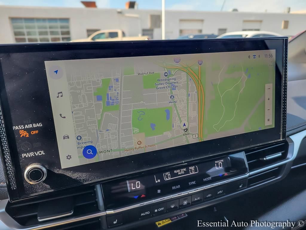 Used 2025 Toyota Sienna XLE Woodland Edition image 15