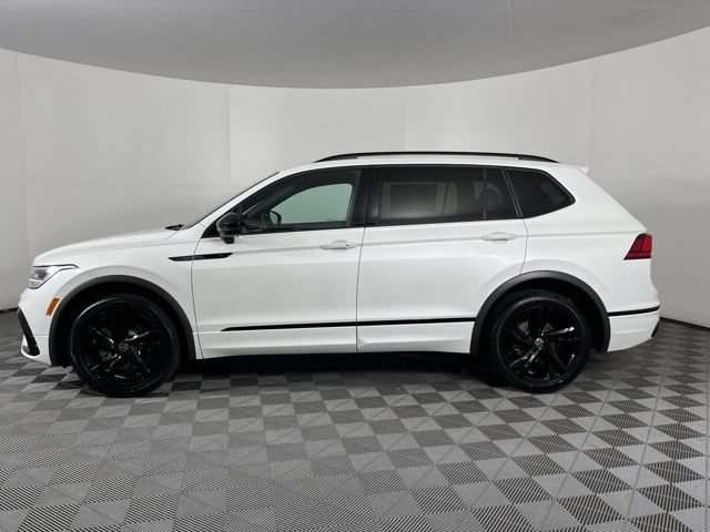 Used 2023 Volkswagen Tiguan SE R-Line FWD image 7