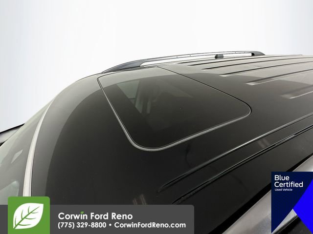 Used 2022 Nissan Armada SL w/ Captain's Chairs Package image 26