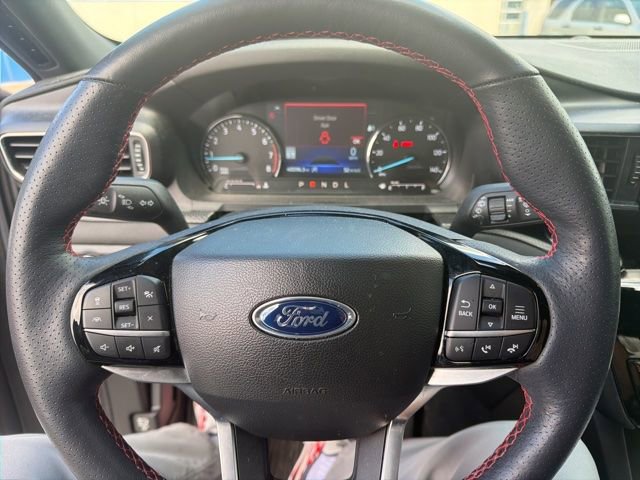Used 2023 Ford Explorer ST-Line w/ Class IV Trailer Tow Package AWD/4WD image 14