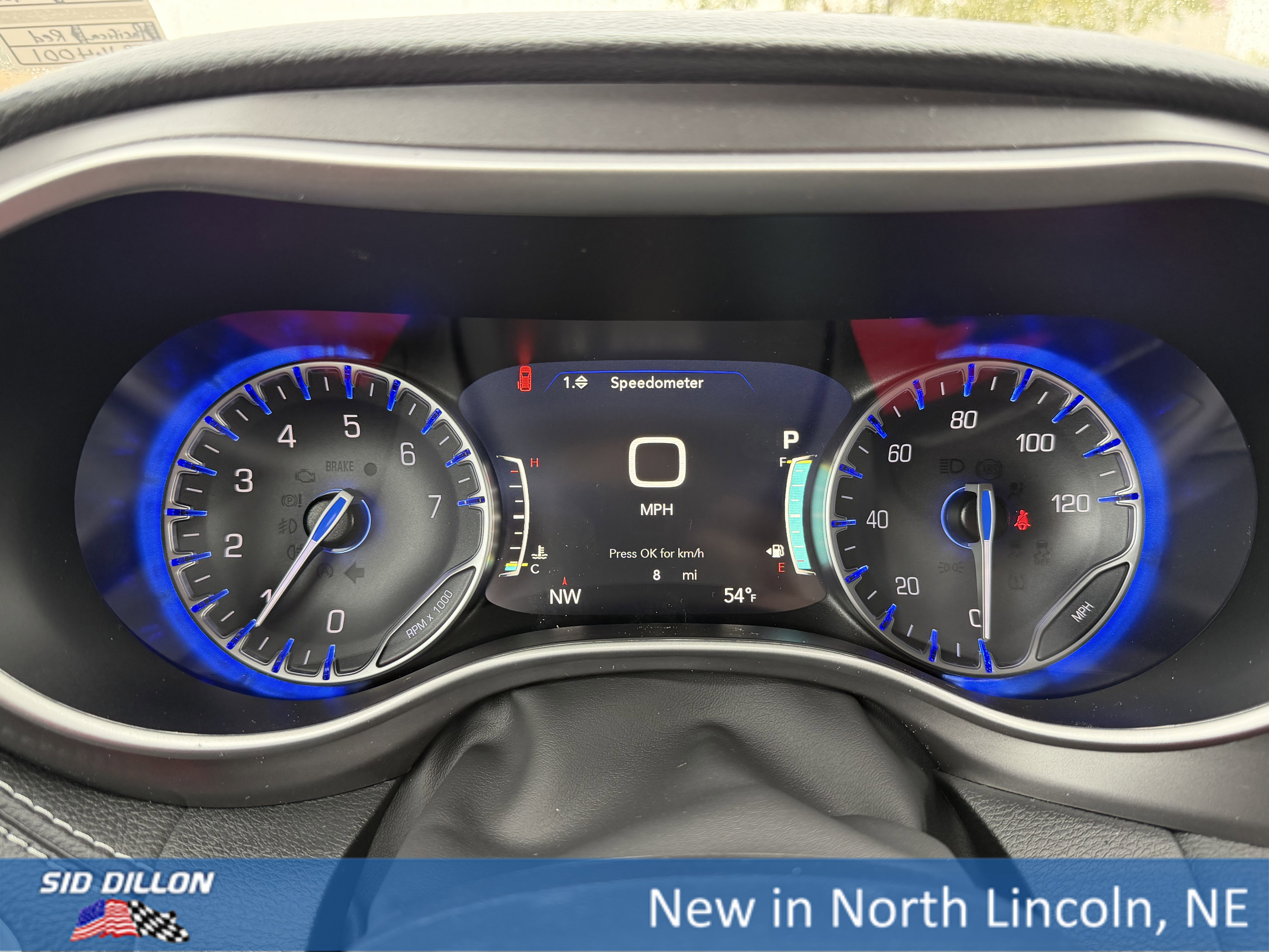 New 2026 Chrysler Pacifica Select image 8