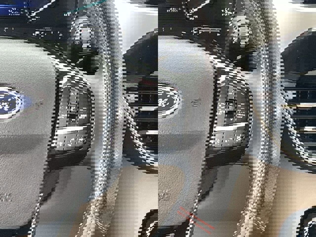 Used 2022 Ford Escape SE w/ Convenience Package image 23