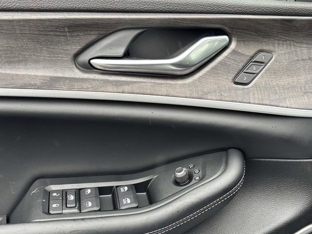 New 2026 Jeep Grand Cherokee L Limited AWD/4WD image 18