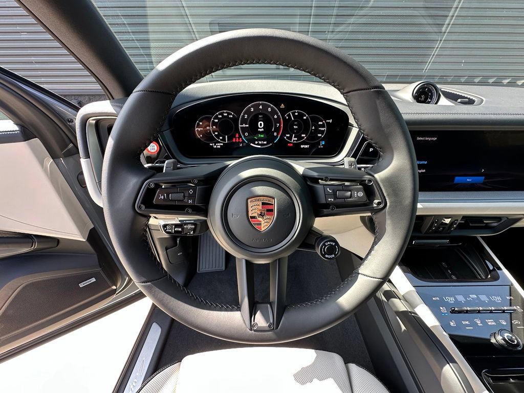 Used 2026 Porsche Cayenne E-Hybrid AWD/4WD image 24