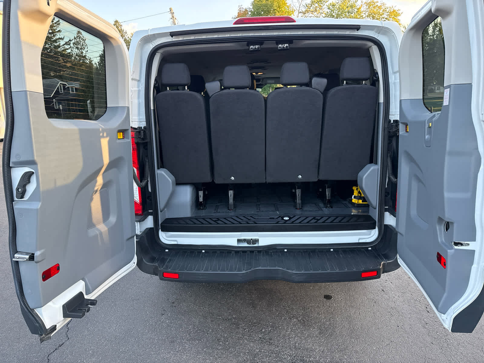 Used 2016 Ford Transit 350 XL image 15