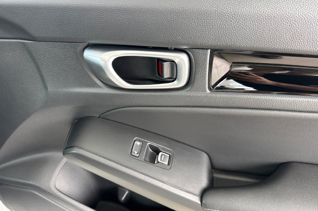 Certified 2024 Honda Civic EX-L image 19