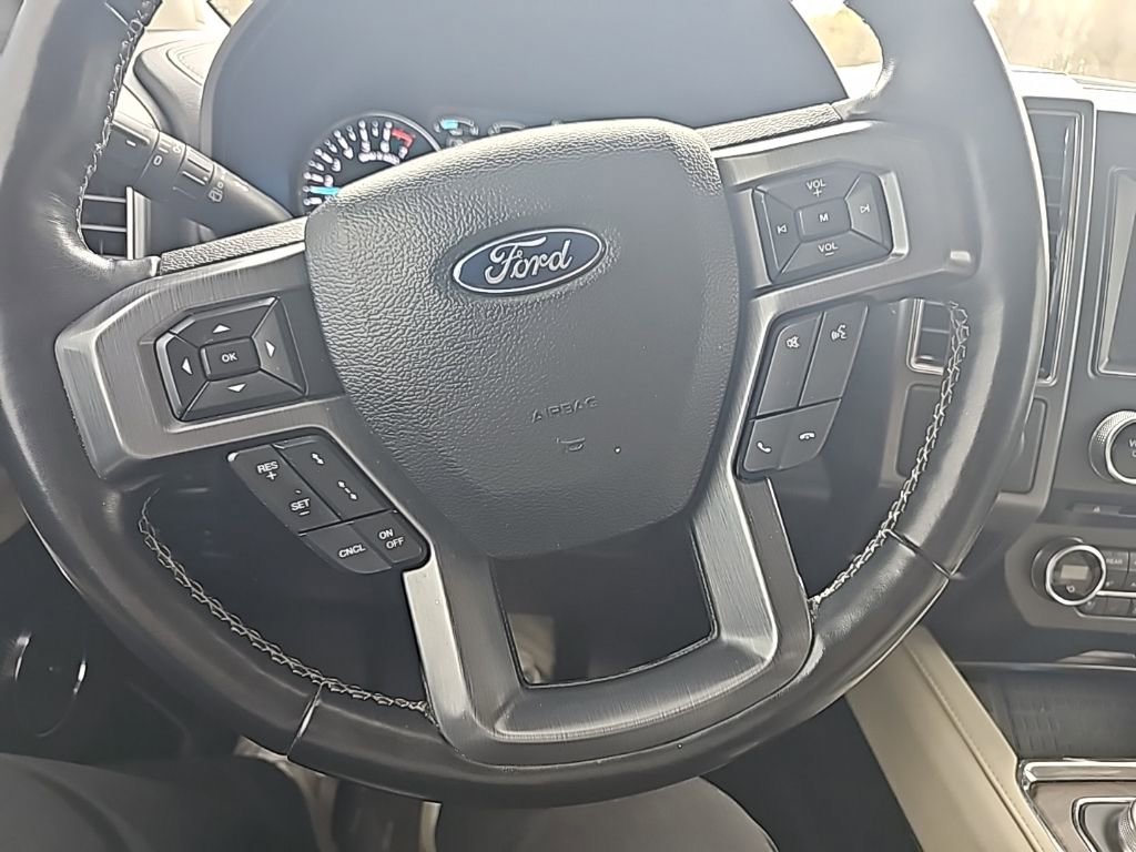 Used 2018 Ford Expedition Platinum image 45