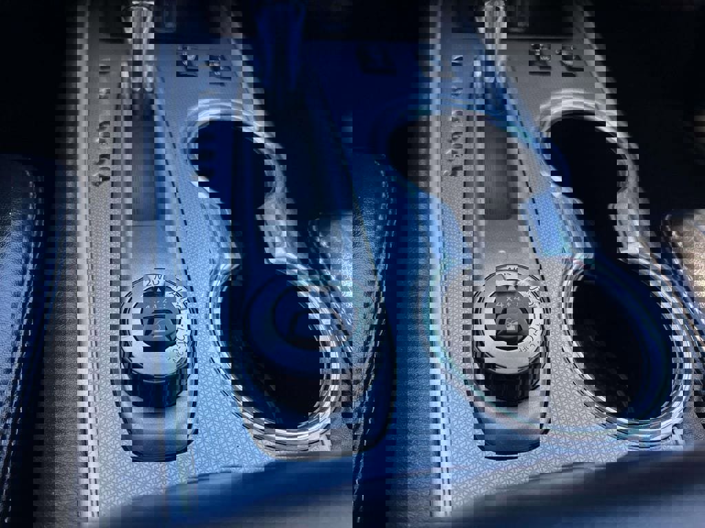 Used 2018 Nissan Pathfinder SL w/ Midnight Edition Package AWD/4WD image 28