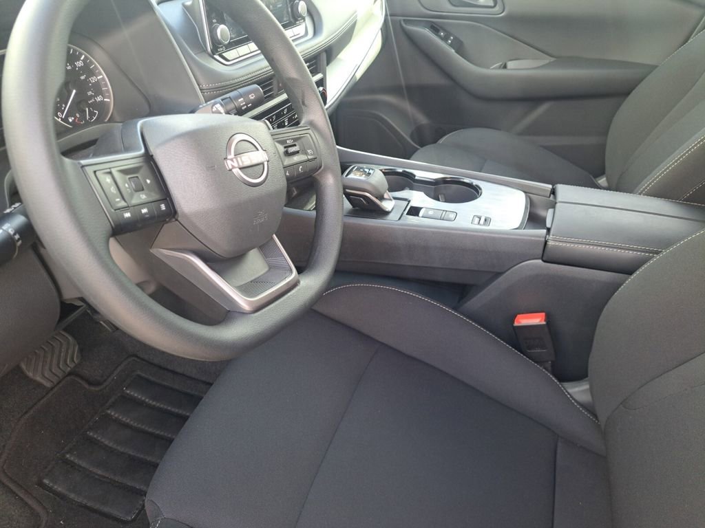 Used 2026 Nissan Rogue S image 17