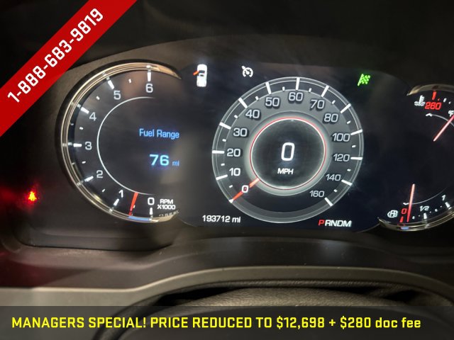 Used 2016 Cadillac Escalade ESV Luxury AWD/4WD image 3