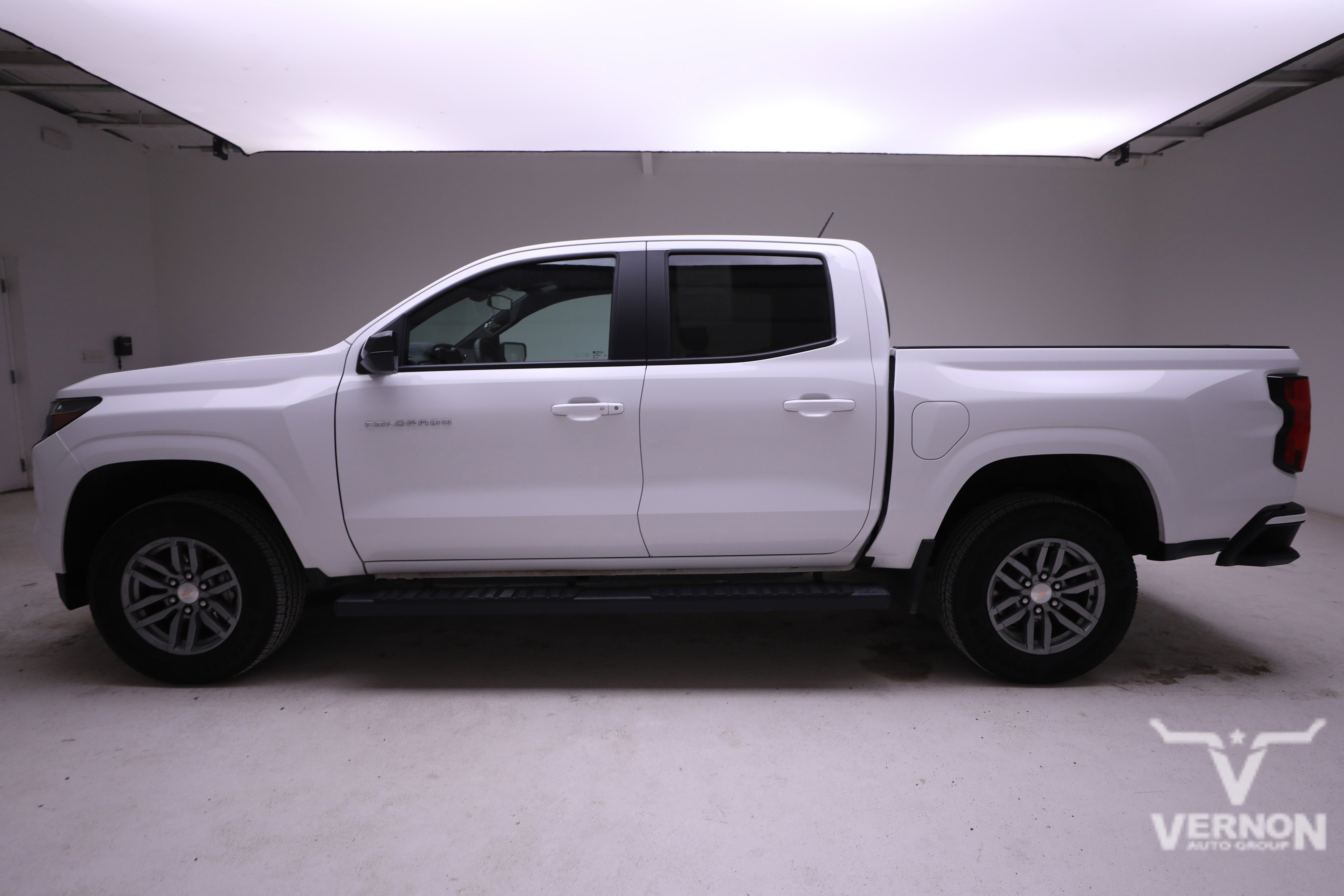 Used 2024 Chevrolet Colorado LT w/ LT Convenience Package image 2