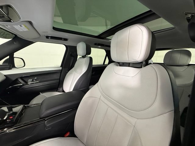 Used 2024 Land Rover Range Rover Sport Dynamic SE AWD/4WD image 5