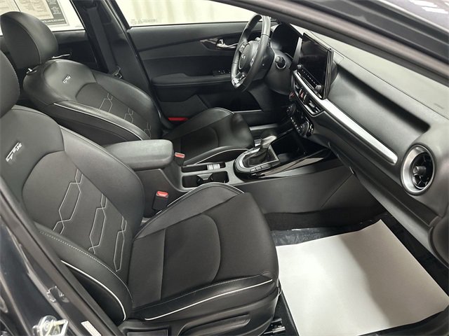Used 2023 Kia Forte GT-Line w/ GT-Line Premium Package image 19