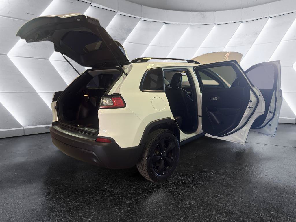 Used 2020 Jeep Cherokee Latitude Plus AWD/4WD image 14