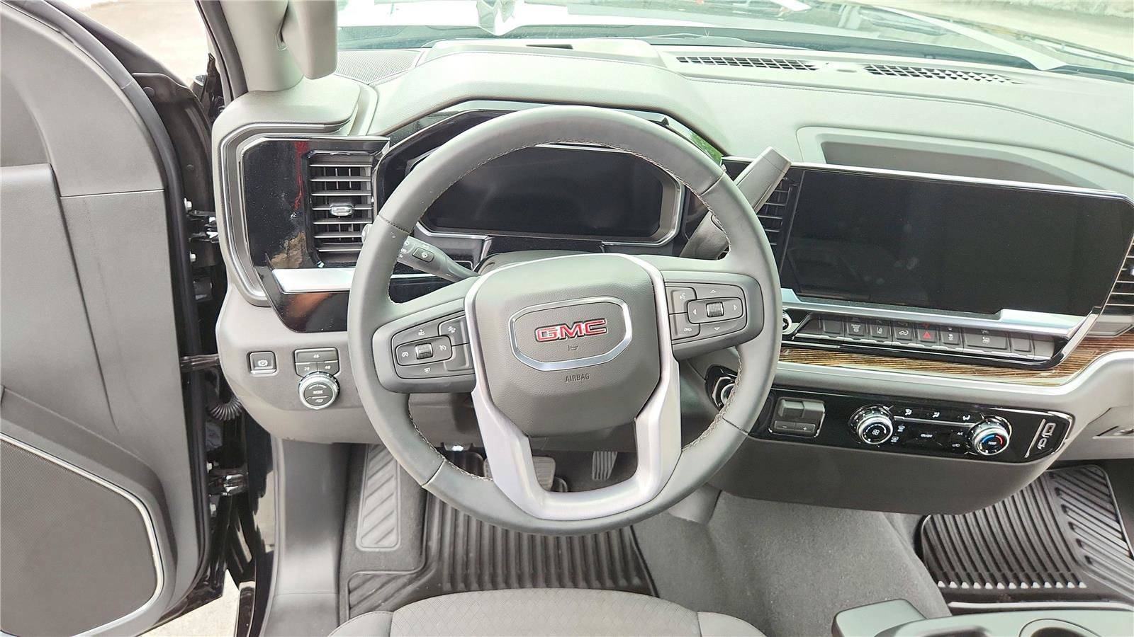 New 2026 GMC Sierra 2500 SLE AWD/4WD image 14