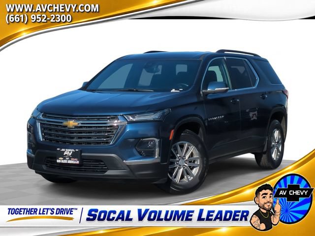 Certified 2023 Chevrolet Traverse LT FWD image 1