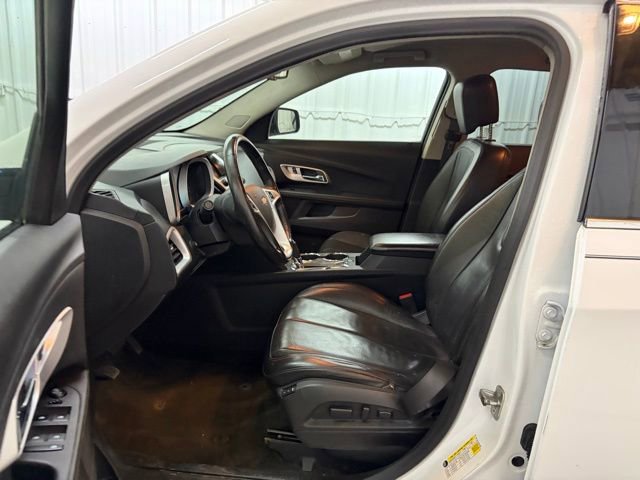 Used 2017 Chevrolet Equinox LT w/ Sport Edition image 25