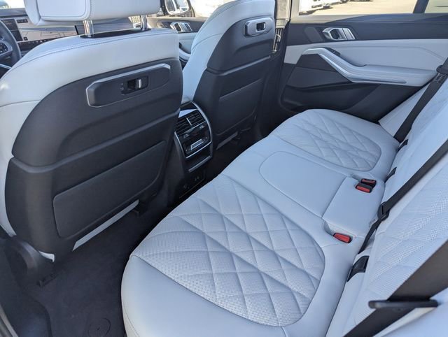 New 2026 BMW X5 xDrive50e w/ M Sport Package AWD/4WD image 18