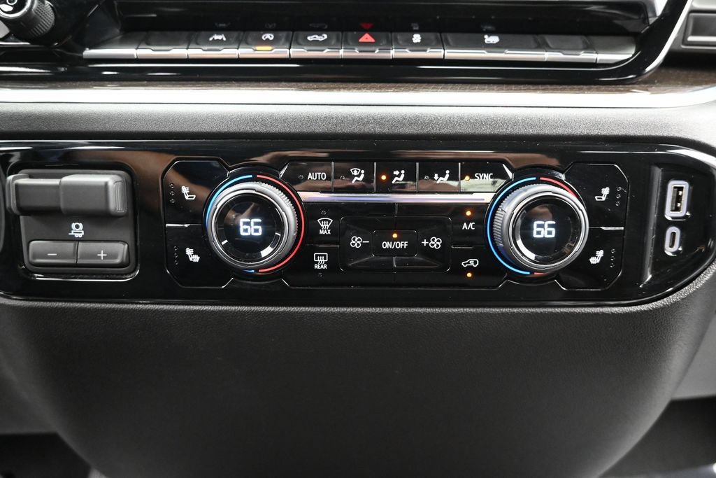 Certified 2026 Chevrolet Silverado 1500 RST AWD/4WD image 21