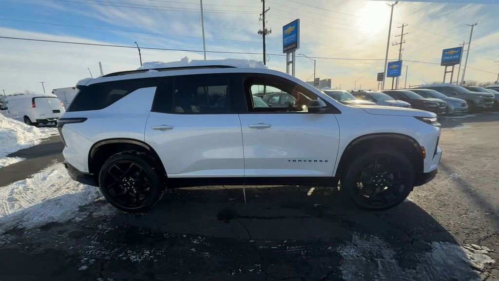Used 2024 Chevrolet Traverse RS w/ LPO, Floor Liner Package image 9