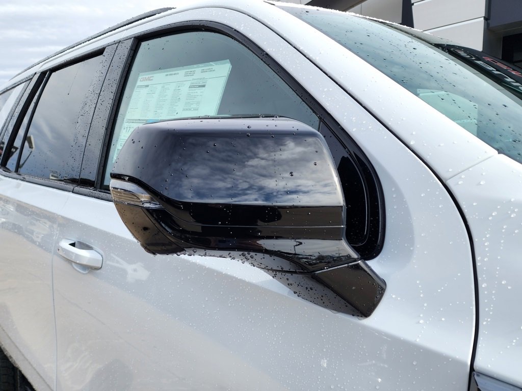 New 2026 GMC Yukon AT4 image 10