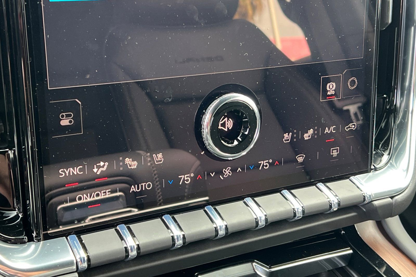 New 2026 GMC Yukon Denali image 21