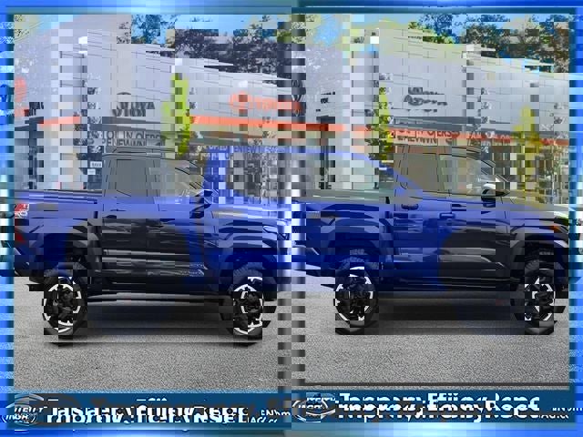 Used 2024 Toyota Tacoma TRD Off-Road image 5