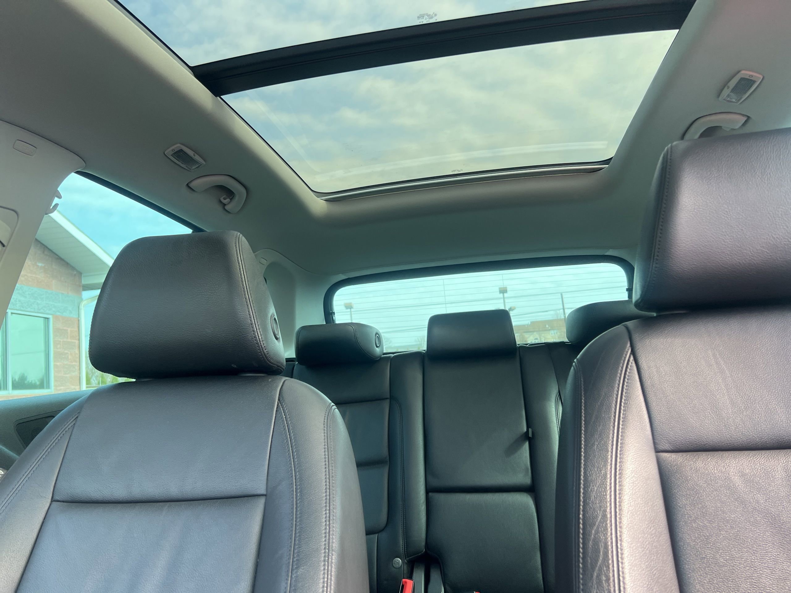 Used 2017 Volkswagen Tiguan Sport image 19